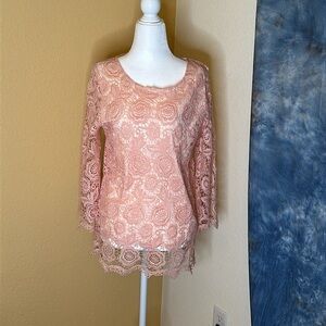 HP 2/15 NWT Sorrento Long sleeve pink lace top Sz S